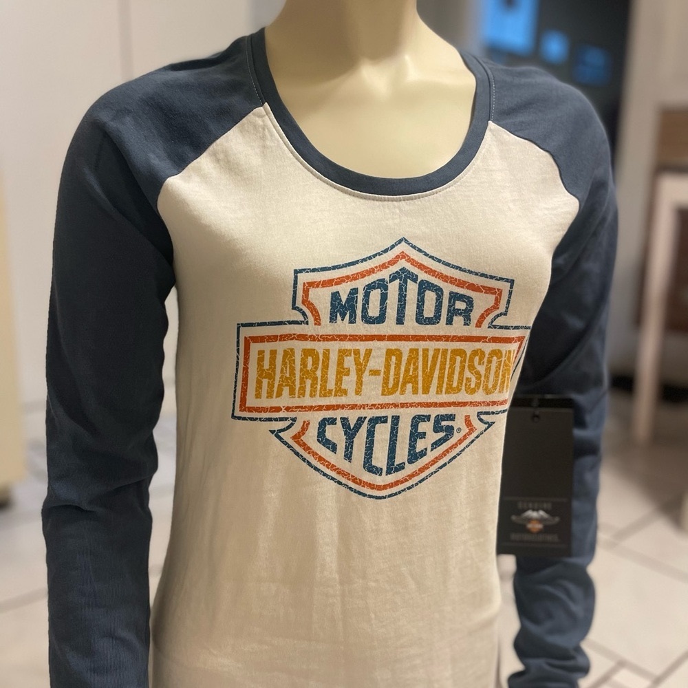 💙🏍 NWT! Women’s Genuine Harley Davidson Scoop-Neck Raglan Baseball Shirt  ⚾️💙